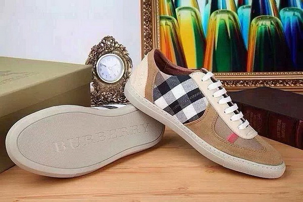 Burberry Fashion Men Sneakers--058